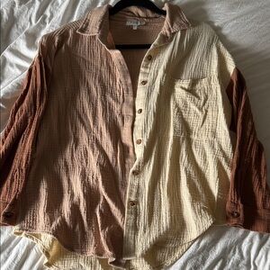 ACOA Lightweight Gauze Shirt in Beige & Rust Accent